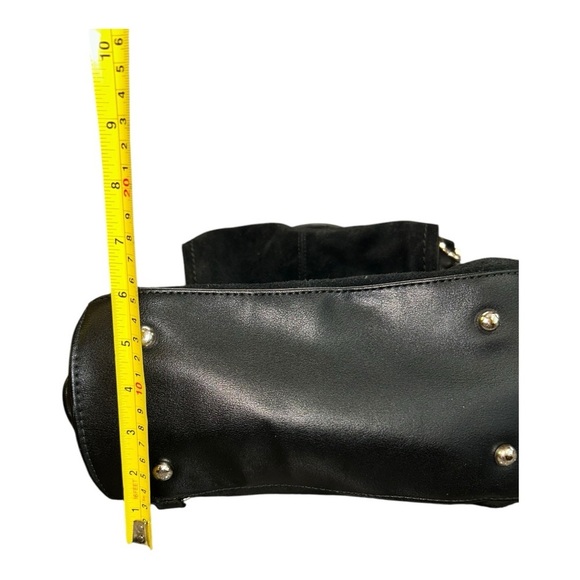 Moda Luxe Convertible Black Leather Backpack - Picture 8 of 10